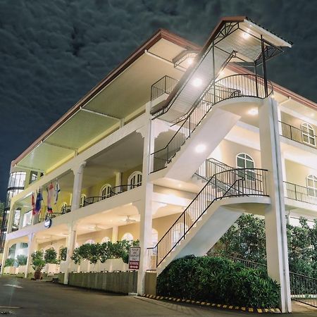 Kingsley'S Hotel And Gastro Pub Mabalacat Luaran gambar