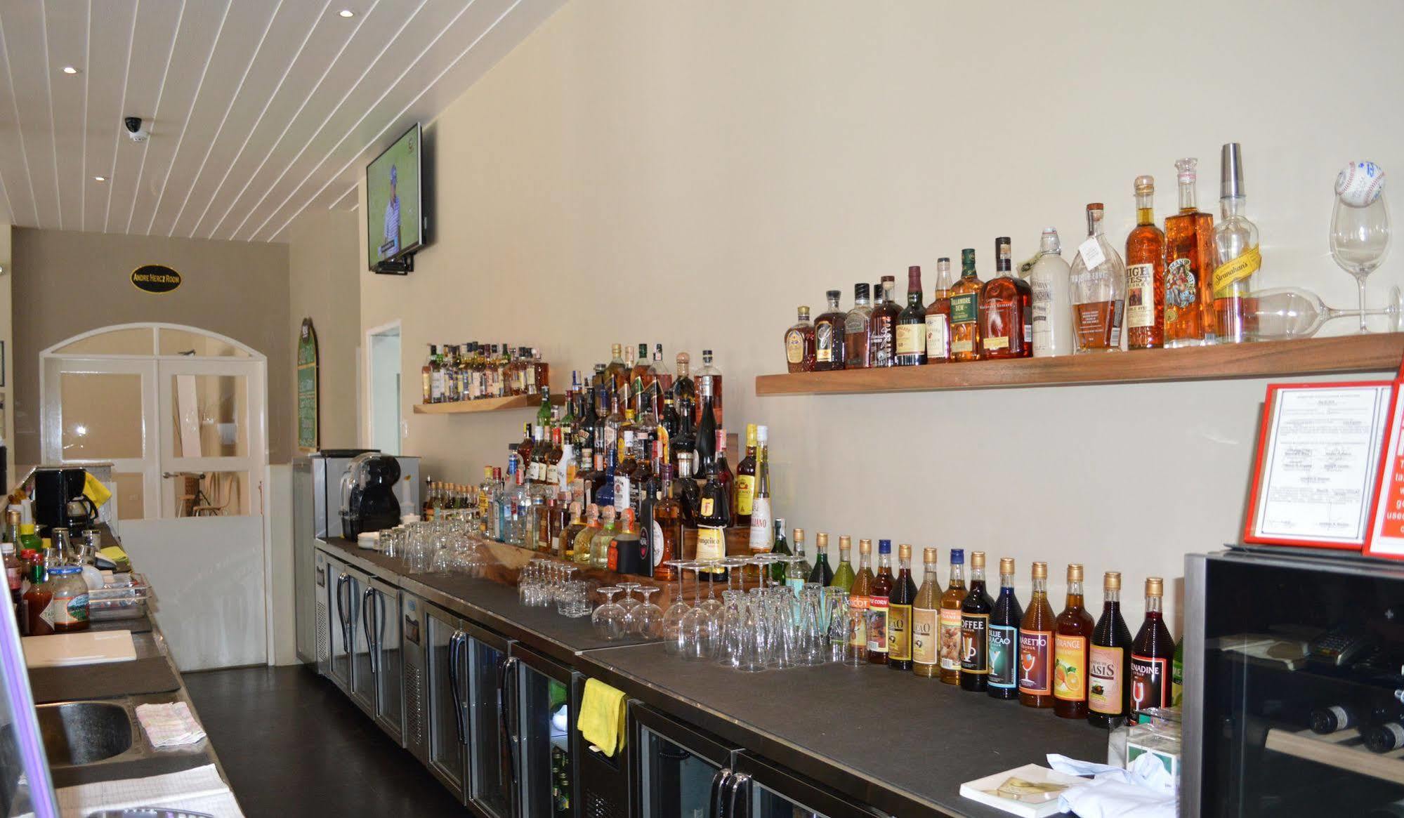 Kingsley'S Hotel And Gastro Pub Mabalacat Luaran gambar